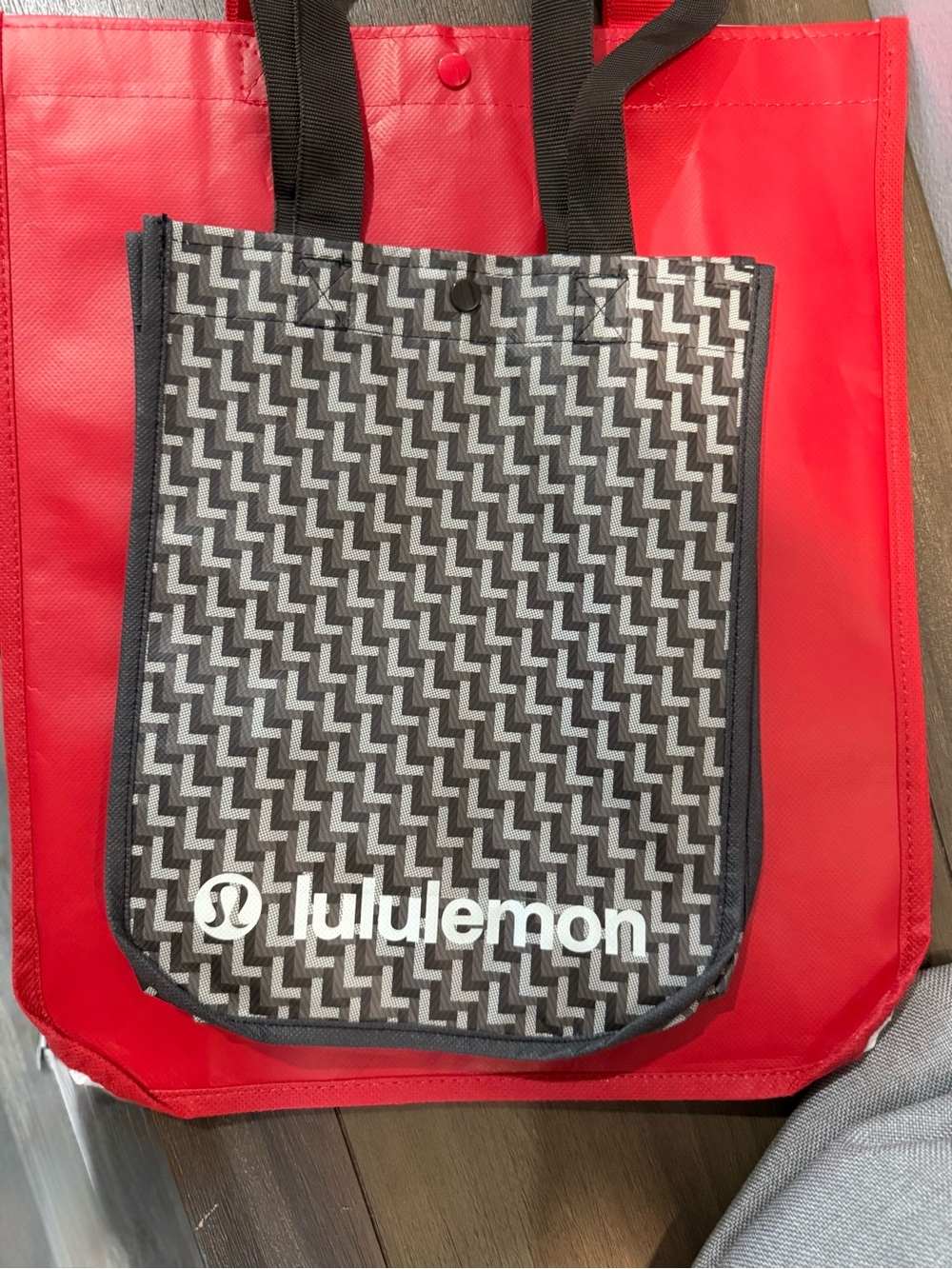 lululemon two reusable tote bags